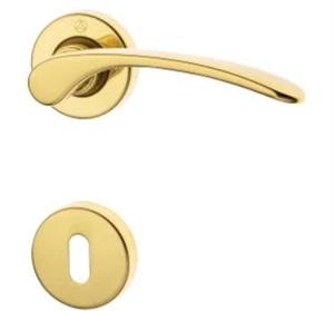 MANIGLIA OTTONE C/ROSETTA